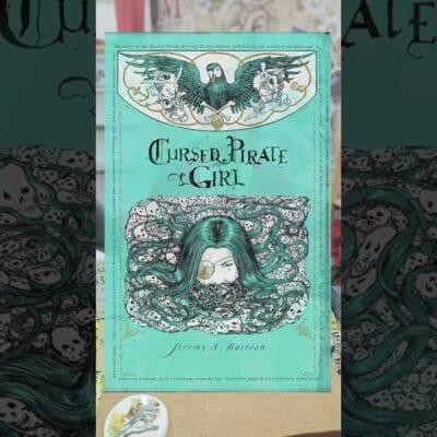 Comic Concierge – David Petersen the Creator of Mouse Guard Recommends a Comic while at Baltimore Comic Con #comics